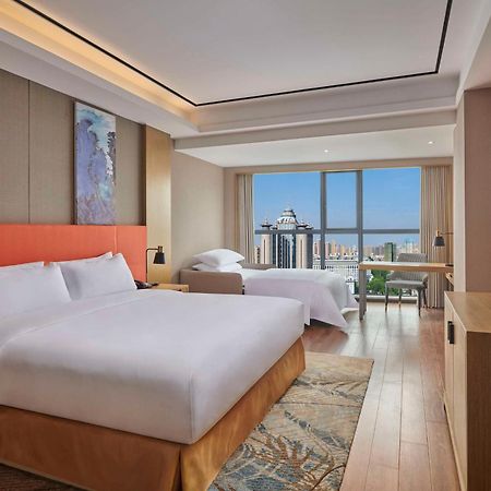 Hilton Garden Inn Wuhan Hankou ภายนอก รูปภาพ