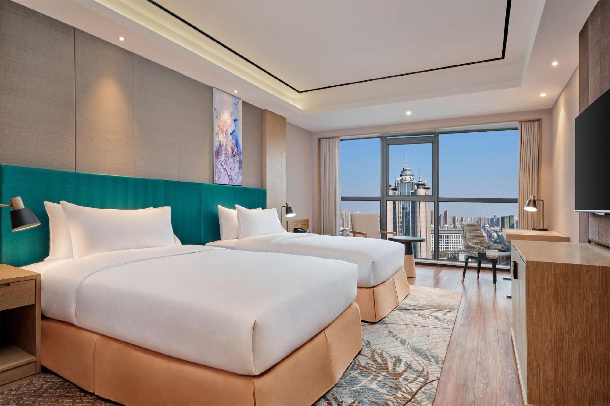 Hilton Garden Inn Wuhan Hankou ภายนอก รูปภาพ