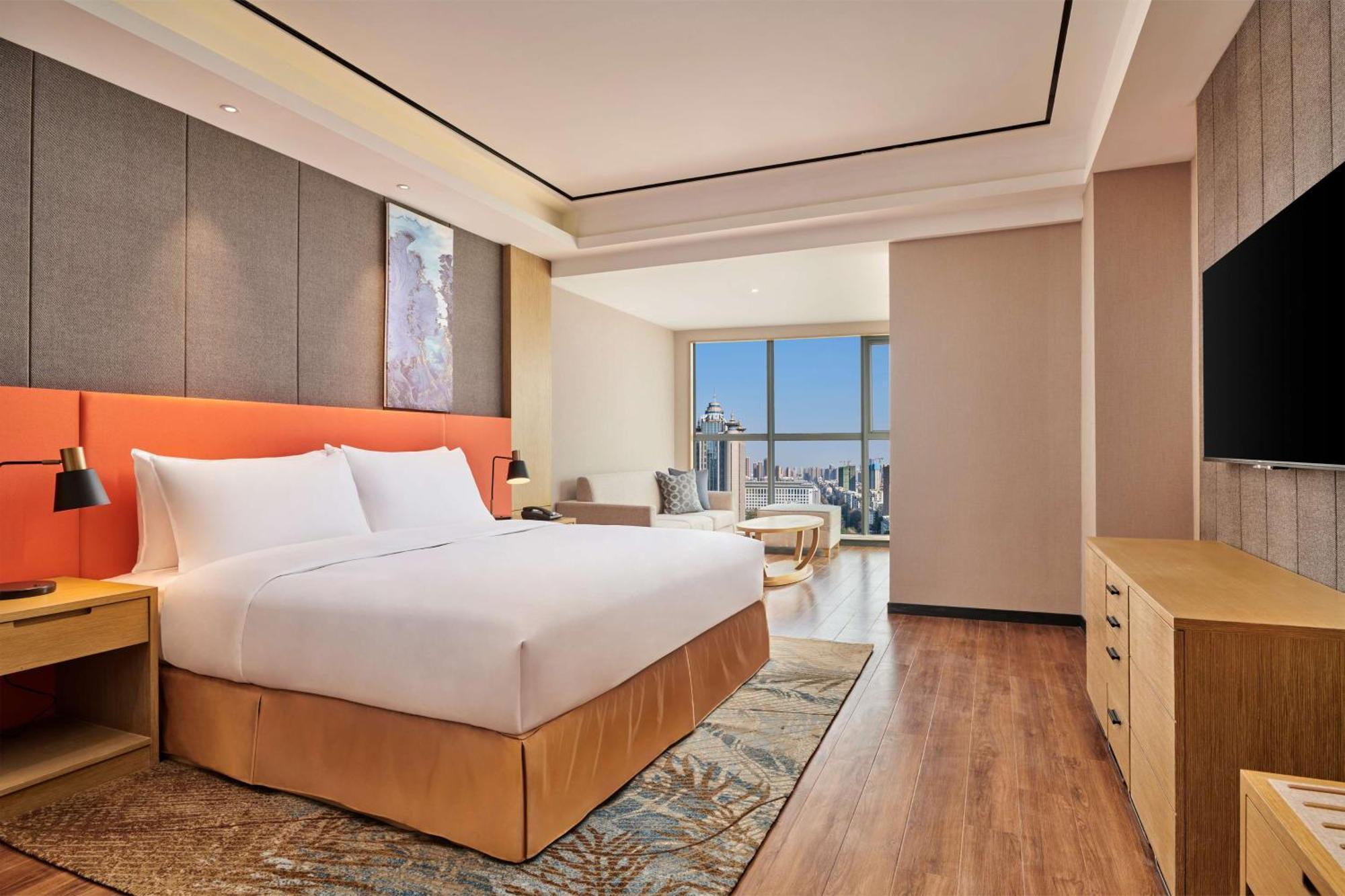 Hilton Garden Inn Wuhan Hankou ภายนอก รูปภาพ