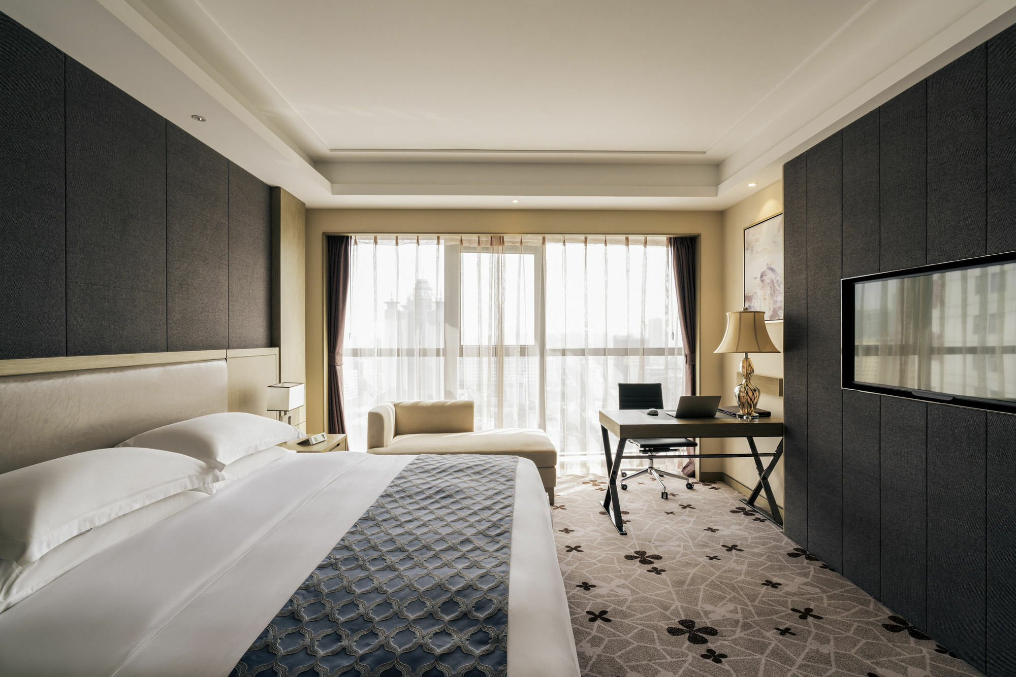 Hilton Garden Inn Wuhan Hankou ภายนอก รูปภาพ